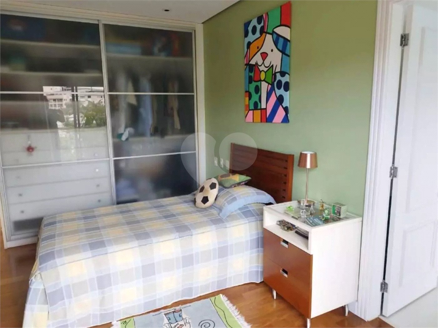 Casa à venda ou para alugar com 4 suítes no condomínio Solares Vila Europa, São Paulo - SP