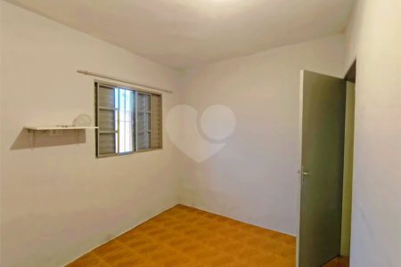 Casa Térrea para Venda – Bairro Vila Avaí, Indaiatuba - com 02 quartos- 01 banheiro-sala -cozinha-quintal e garagem 0 1carro