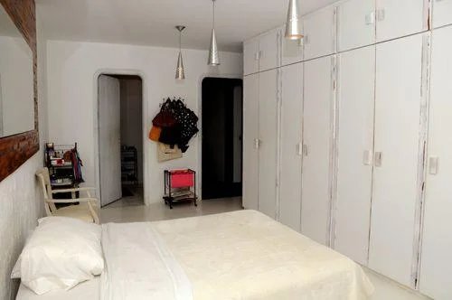 Sobrado à venda ou para alugar com 5 quartos, sendo 4 suítes,  em Jardim Guedala, São Paulo, SP