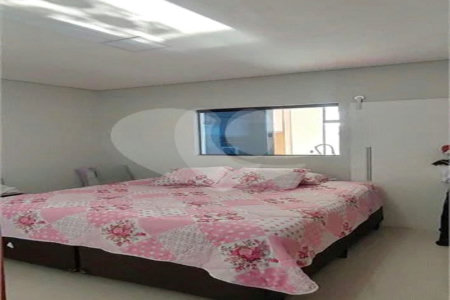 Casa à venda com 4 quartos, sendo 2 suítes, no condomínio Horto Florestal Villagio, Sorocaba - SP