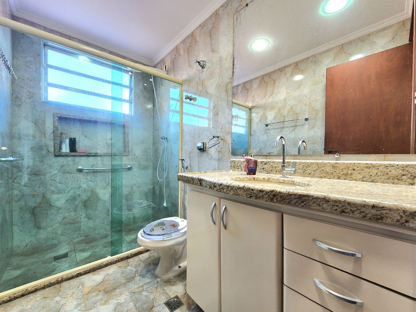 Apartamento com 4 dormitórios à venda, 184 m² por R$ 949.000,00 - Gonzaga - Santos/SP
