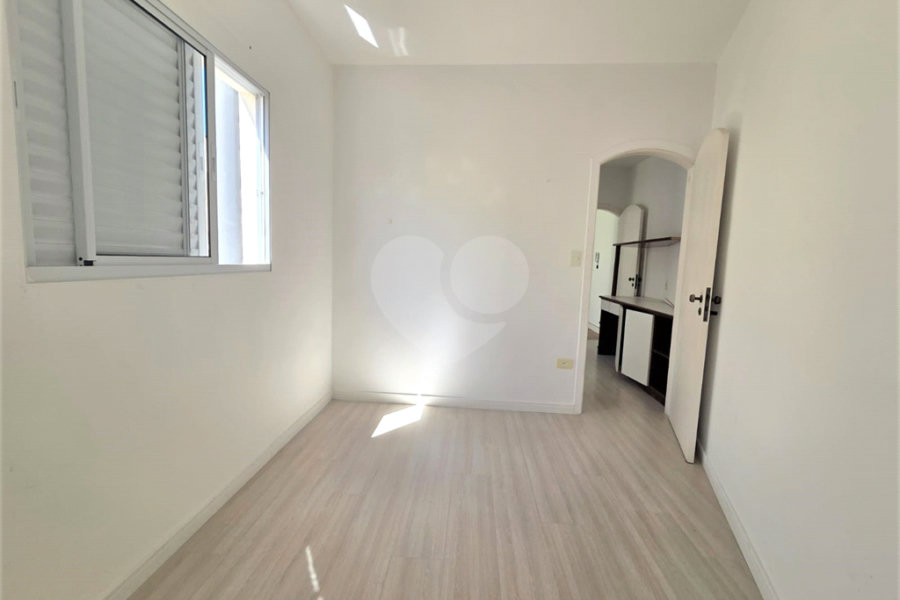 Sobrado à venda ou para alugar com 3 quartos, sendo 2 suítes,  em Vila Lucia, São Paulo, SP