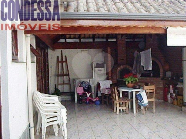 Sobrado à venda com 5 quartos, sendo 2 suítes,  em Horto Florestal, São Paulo, SP