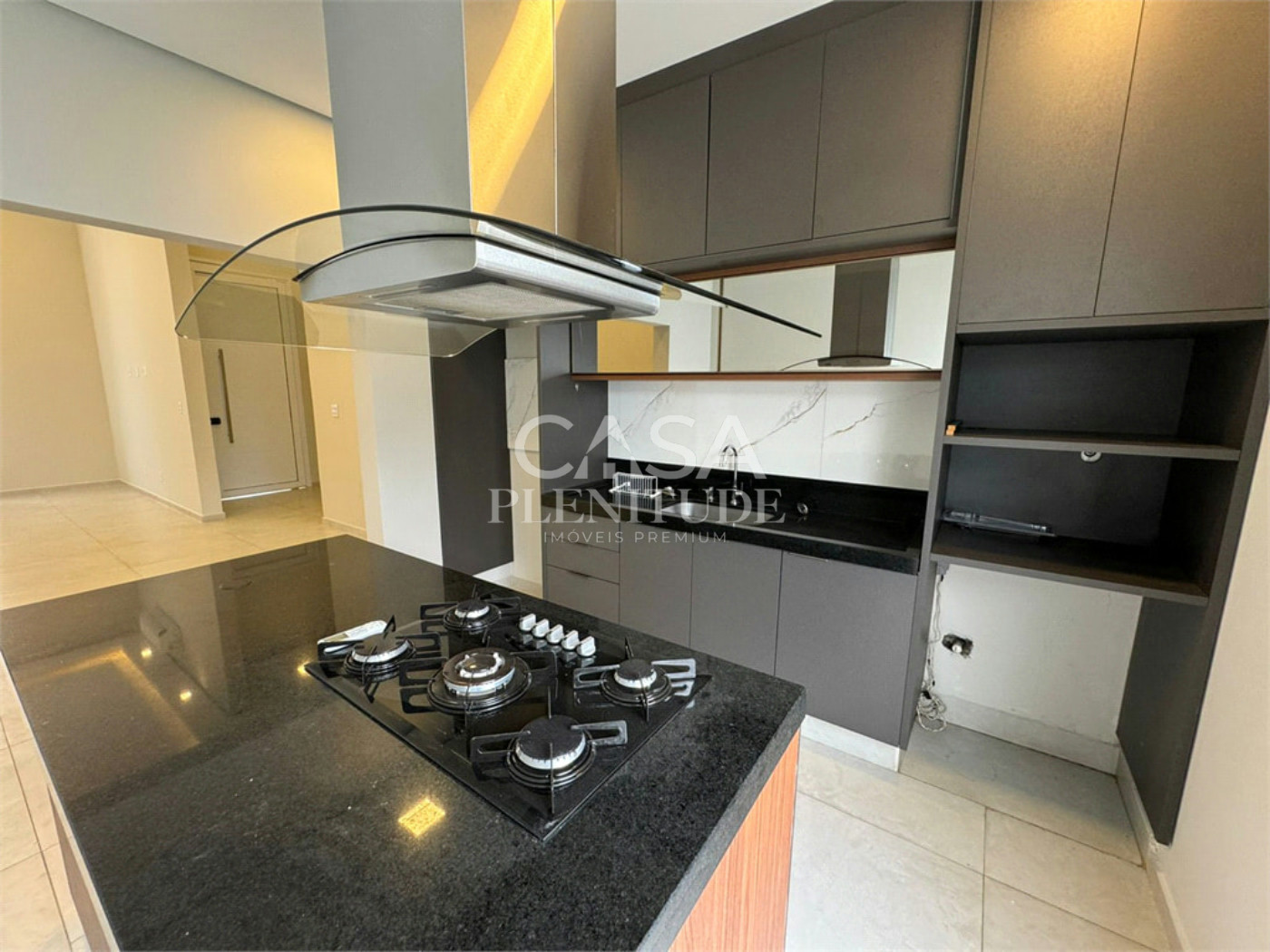 Casa em condomínio à venda com 3 quartos, sendo 1 suíte, em Jardim Residencial Campos do Conde, Sorocaba, SP