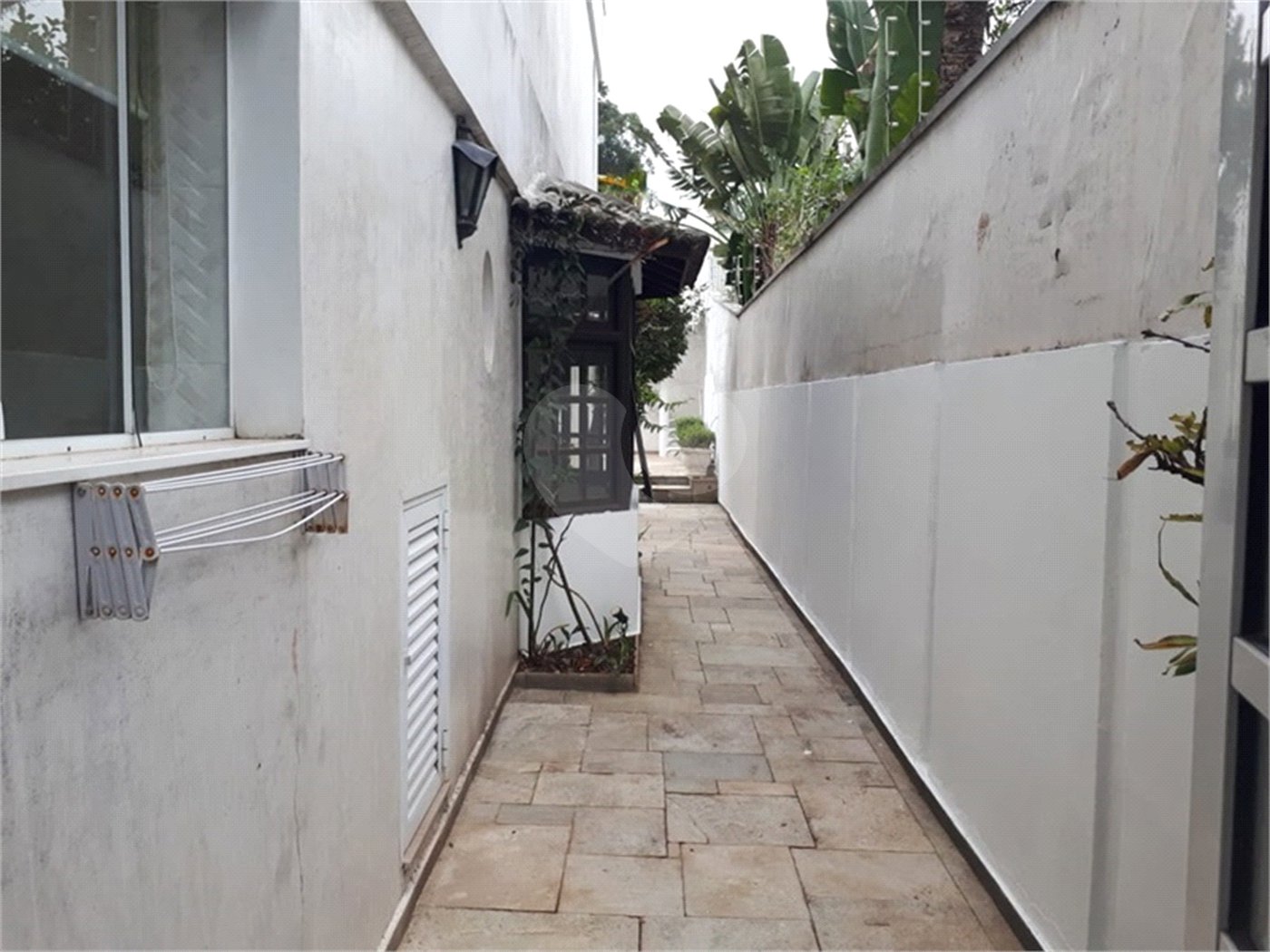 Sobrado à venda com 5 quartos, sendo 3 suítes, em Tremembé, São Paulo, SP