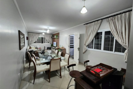 Sobrado à venda com 3 quartos, sendo 1 suíte,  em Jardim Ana Maria, São Paulo, SP