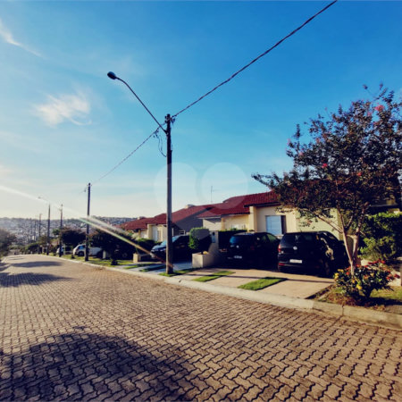 Casa à venda com 2 quartos, sendo 1 suíte, no condomínio Villa das Palmeiras, Indaiatuba - SP