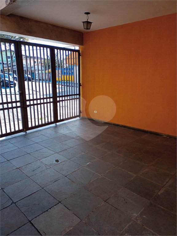 Sobrado à venda com 3 quartos em Jardim Colombo, São Paulo, SP