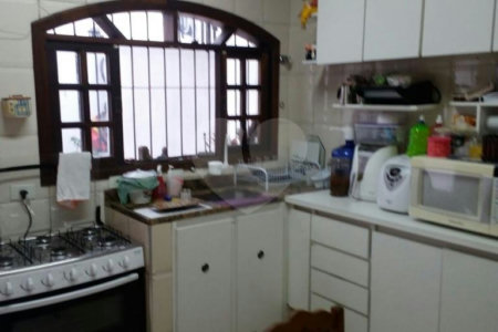 Sobrado à venda com 3 quartos, sendo 1 suíte, em Vila Cruzeiro, São Paulo, SP