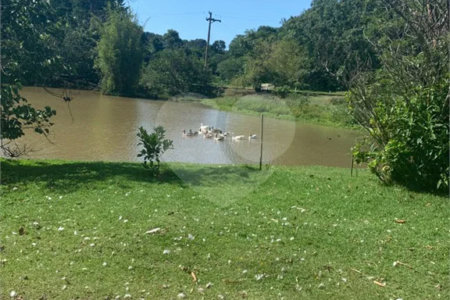 Casa à venda com 10 quartos, sendo 3 suítes, no condomínio Chácaras Campo Verde, Campo Limpo Paulista - SP