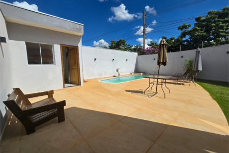 Casa à venda com 3 quartos, sendo 1 suíte,  em Portal dos Pinheiros II, Itapetininga, SP