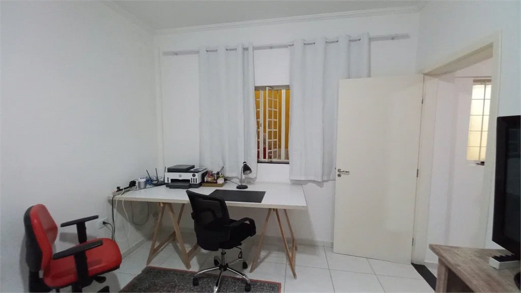 Sobrado à venda com 3 quartos, sendo 1 suíte,  em Vila Gomes, São Paulo, SP