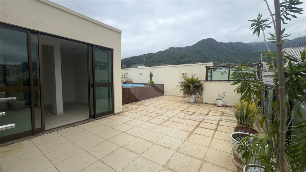 Cobertura à venda com 3 quartos, sendo 1 suíte,  em Tijuca, Rio de Janeiro, RJ