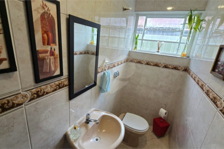 Casa à venda com 3 quartos, sendo 1 suíte, em Vila Maria Eugenia, São Paulo, SP