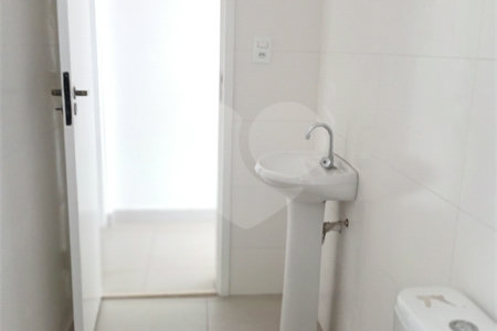 Apartamento à venda com 1 quarto em Vila dos Remédios, São Paulo, SP