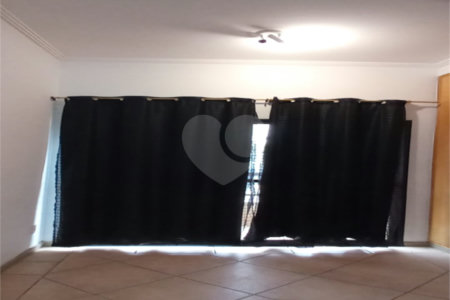 Apartamento no Condomínio Maktub.