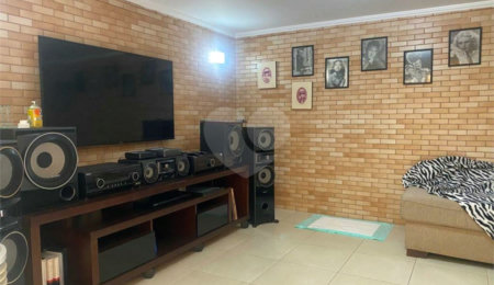 Casa à venda com 3 quartos, sendo 1 suíte,  em Vila São Paulo, São Paulo, SP