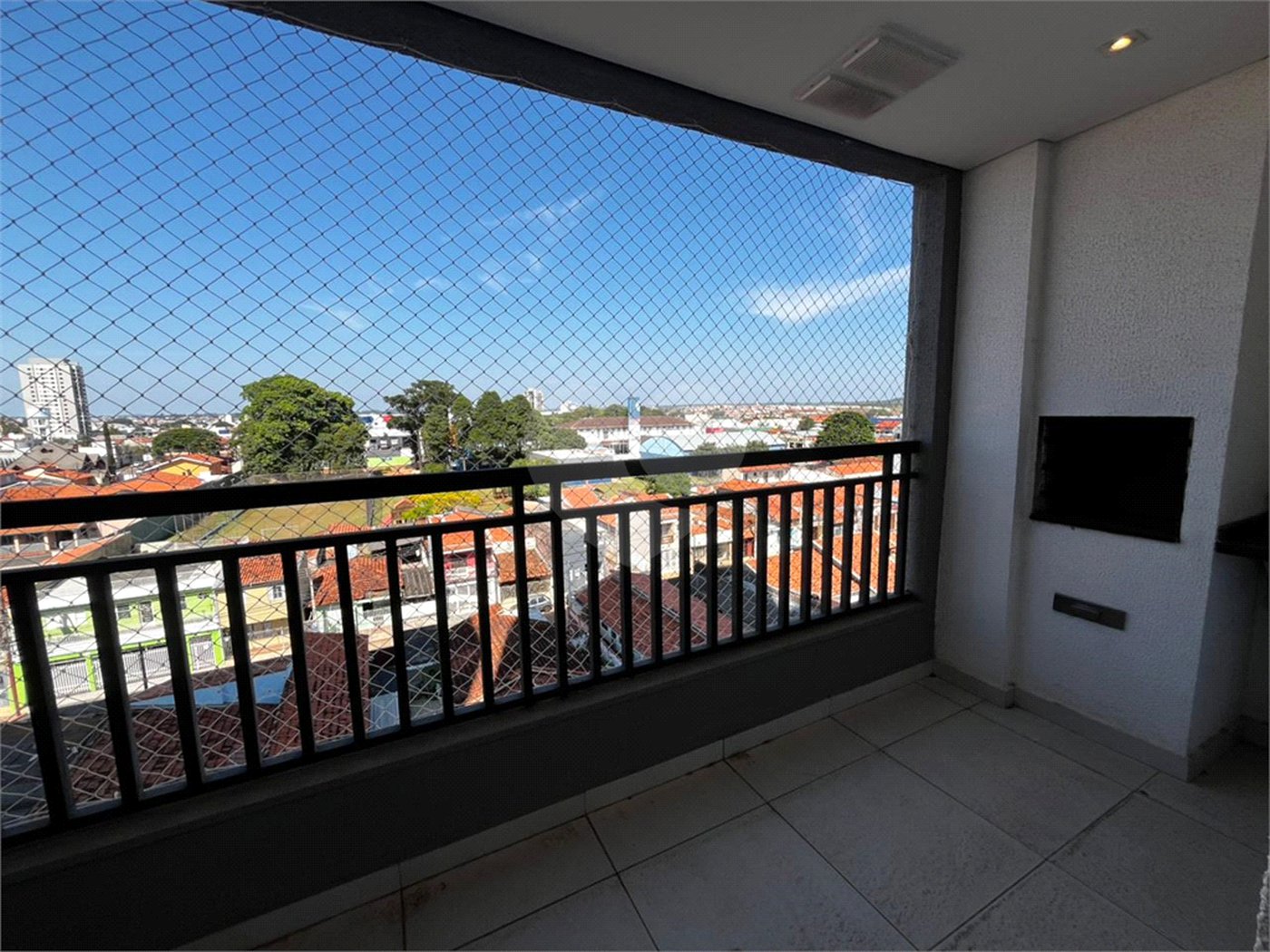 Apartamento à venda com 2 quartos, sendo 1 suíte,  em Vila Aparecida, Itapetininga, SP