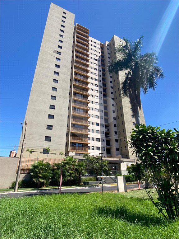 Apartamento à venda com 3 suítes em Vila Ferroviária, Araraquara, SP