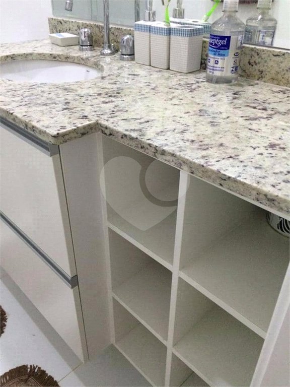 Apartamento à venda com 3 quartos, sendo 1 suíte, em Parque Reboucas, São Paulo, SP