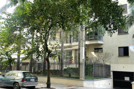 Apartamento à venda com 3 quartos, sendo 1 suíte,  em Vila Andrade, São Paulo, SP