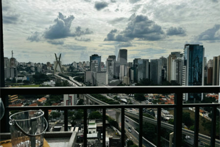 Apartamento à venda com 3 quartos em Vila Cordeiro, São Paulo, SP