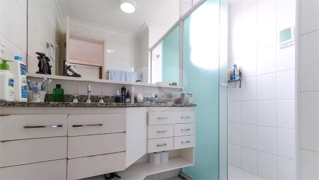 Apartamento à venda com 3 suítes em Vila Ipojuca, São Paulo, SP