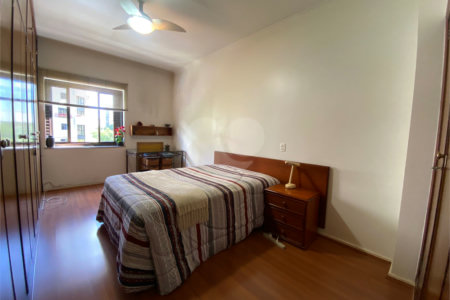 Apartamento à venda com 3 quartos, sendo 1 suíte, em Itaim Bibi, São Paulo, SP