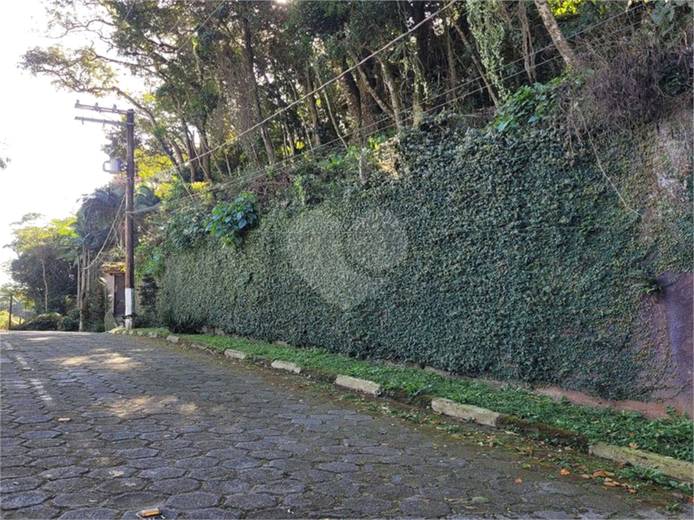 Terreno à venda no condomínio Parque Imperial da Cantareira, Mairiporã - SP