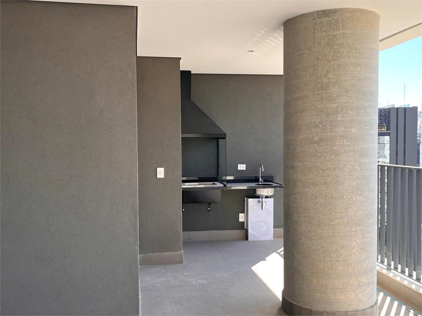 Apartamento à venda com 3 suítes em Pinheiros, São Paulo, SP