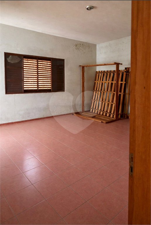Sítio à venda com 3 suítes em Bairro do Cambará, São Roque, SP