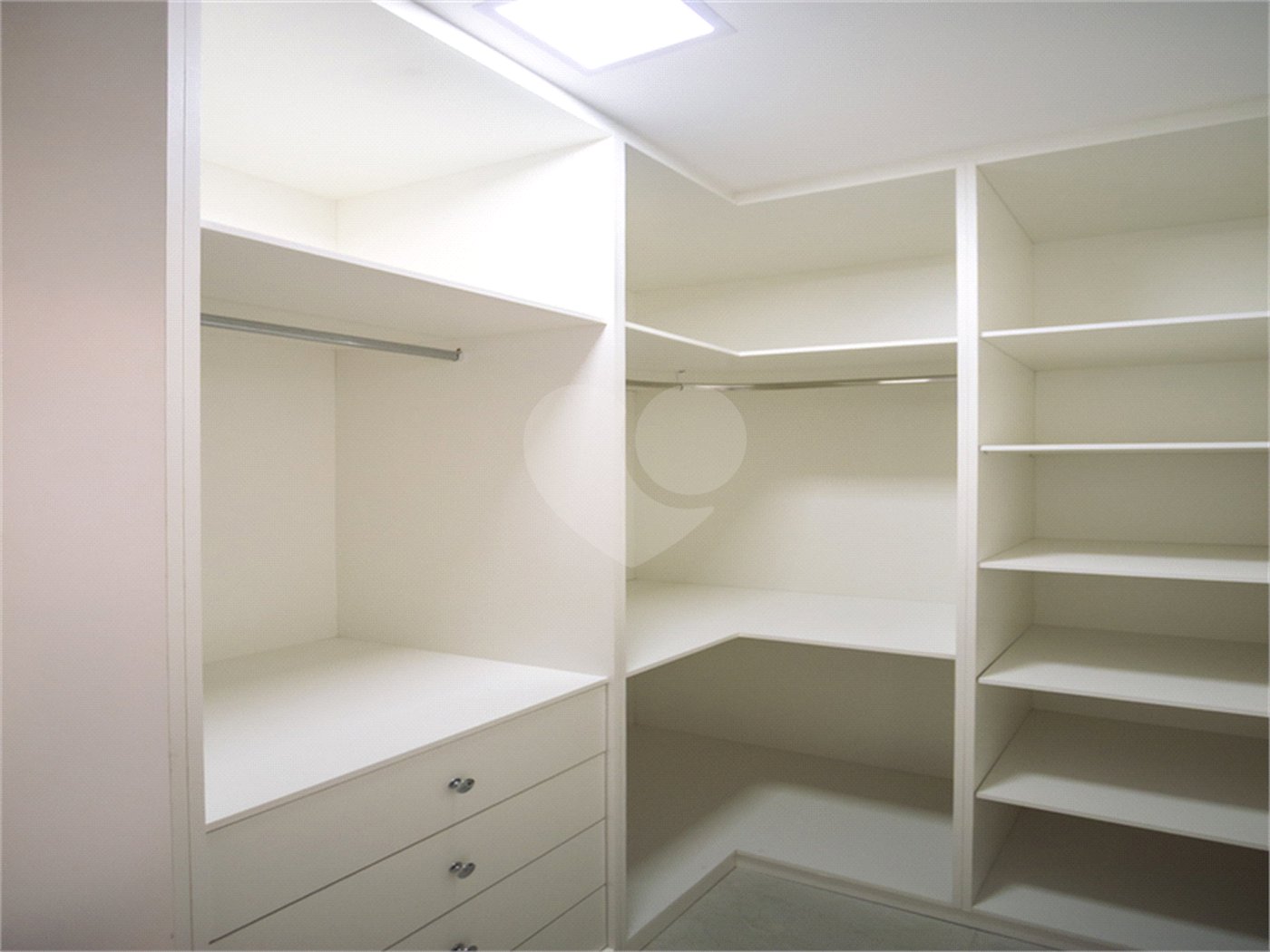 Casa à venda com 3 suítes no condomínio Residencial Helvetia Park, Indaiatuba - SP