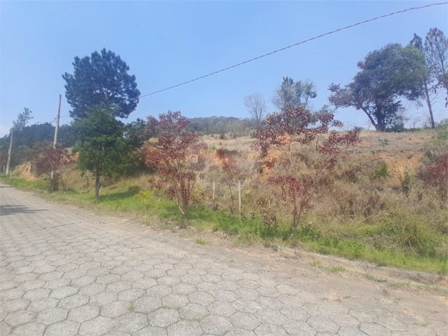Terreno à venda no condomínio Aútria da Cantareira, Mairiporã - SP
