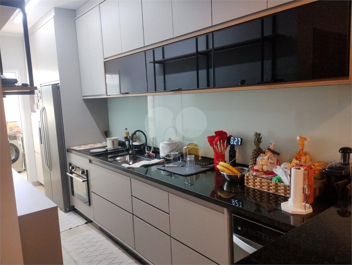 Casa à venda com 3 quartos, sendo 1 suíte, no condomínio Vilagio Vista Real, Paulínia - SP