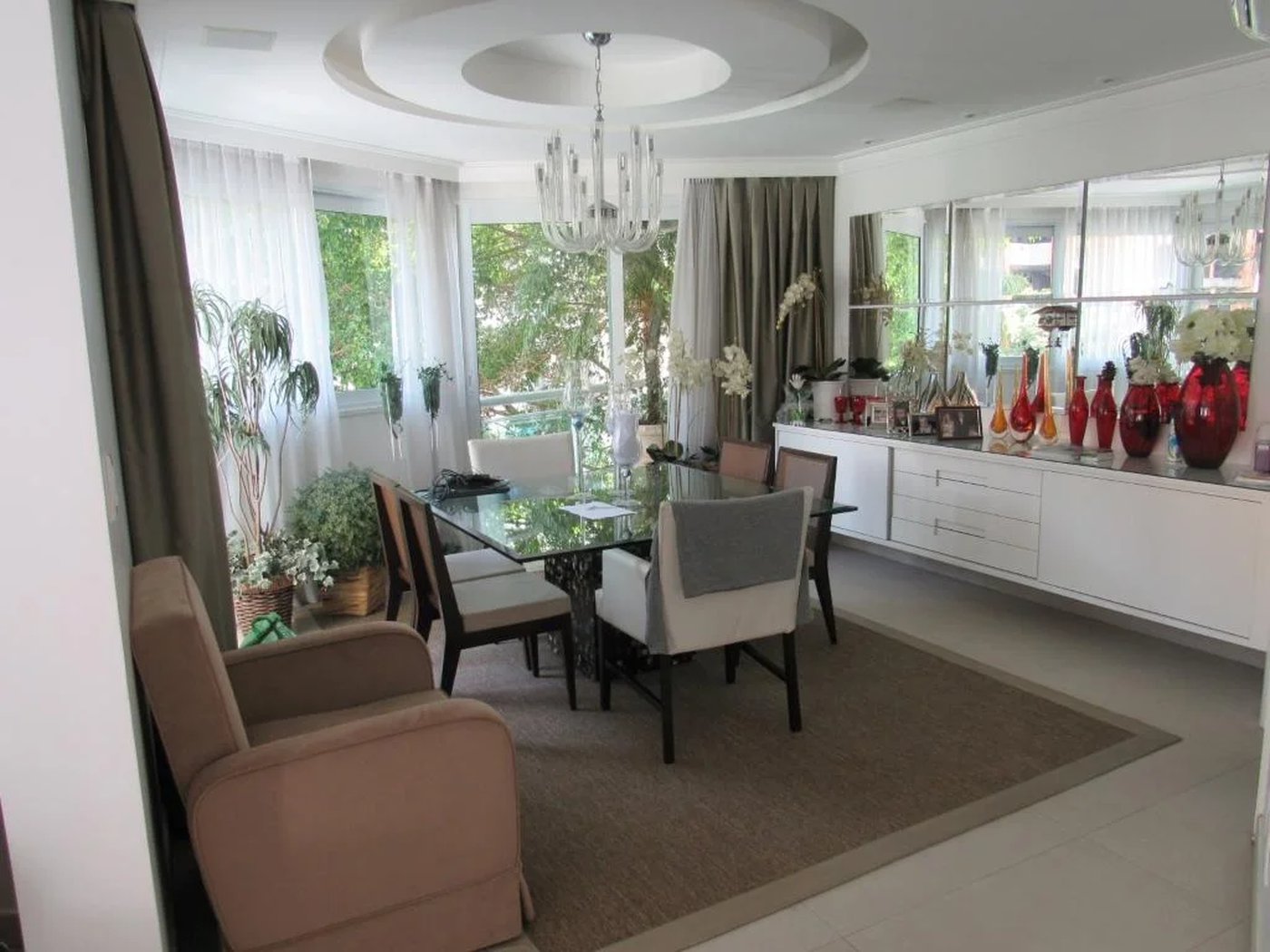 Apartamento à venda com 3 suítes em Real Parque, São Paulo, SP