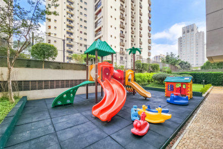 Apartamento à venda com 3 suítes em Indianópolis, São Paulo, SP