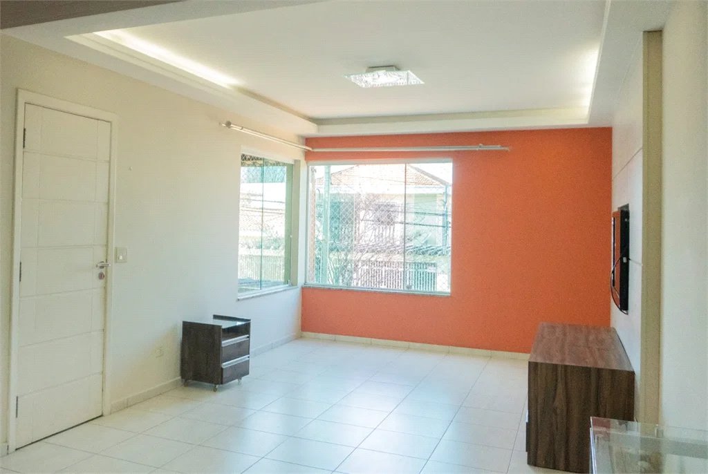 Sobrado à venda com 3 quartos, sendo 2 suítes, em Jardim Bonfiglioli, São Paulo, SP
