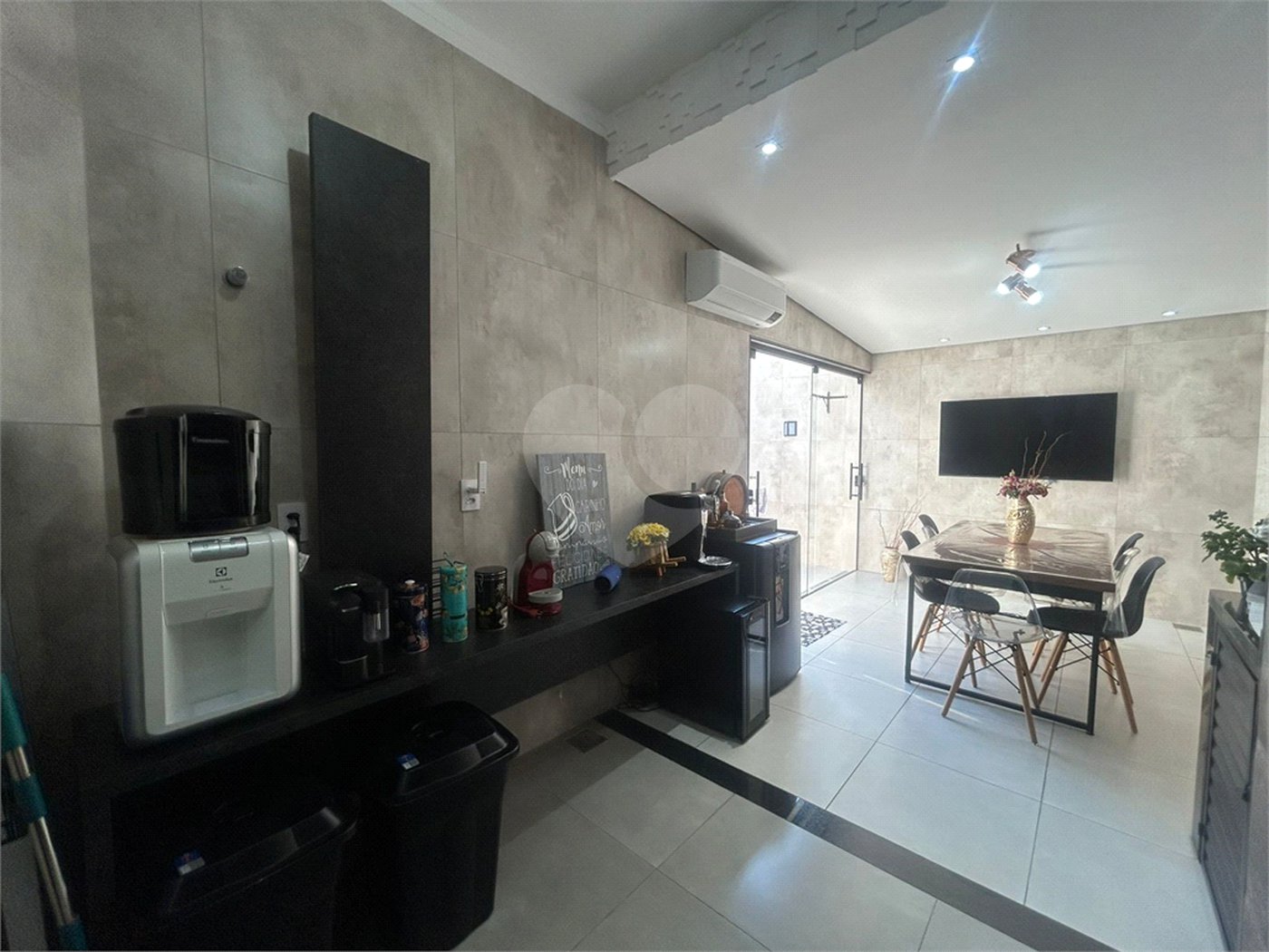 Casa à venda com 3 quartos, sendo 1 suíte, no condomínio Terras de São Francisco, Sorocaba - SP