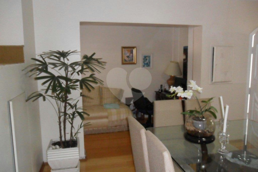 Sobrado à venda com 3 quartos, sendo 1 suíte, em Vila Romero, São Paulo, SP