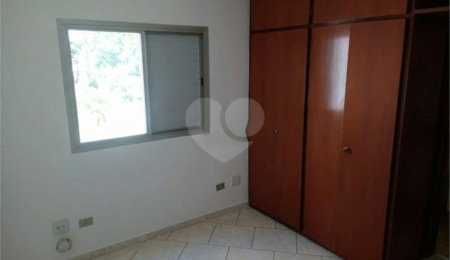 Apartamento à venda com 3 quartos, sendo 1 suíte,  em Vila Indiana, São Paulo, SP