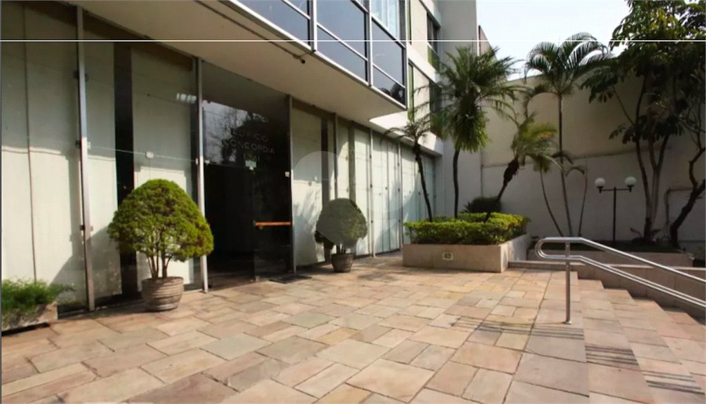 Apartamento à venda com 3 quartos, sendo 1 suíte, em Itaim Bibi, São Paulo, SP