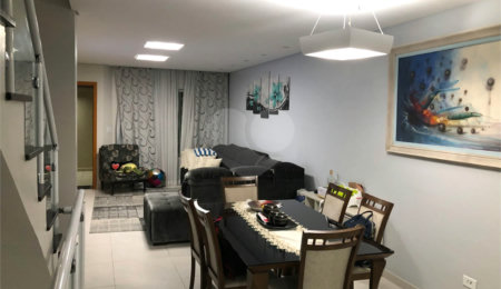 Casa à venda com 3 quartos, sendo 1 suíte,  no condomínio Dolce Villa Anália Franco, São Paulo - SP