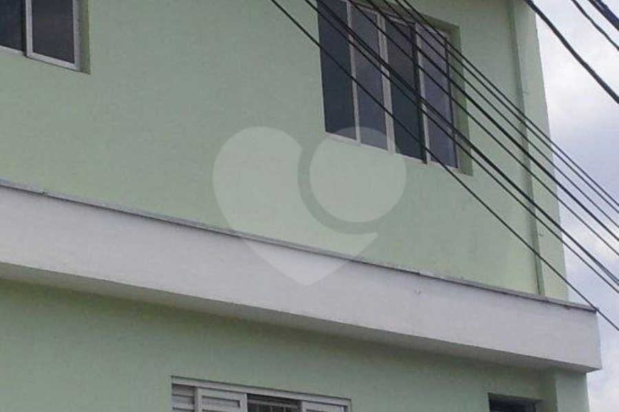 Sobrado à venda com 3 quartos no Brasilândia, São Paulo, SP