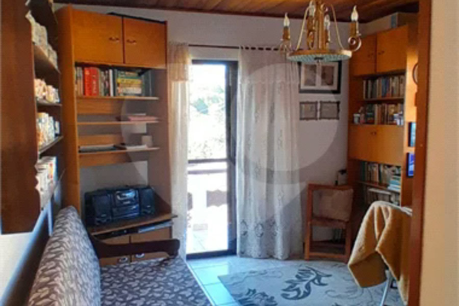 Sobrado à venda com 3 quartos, sendo 1 suíte, em Vila Isabela, Campos do Jordão, SP