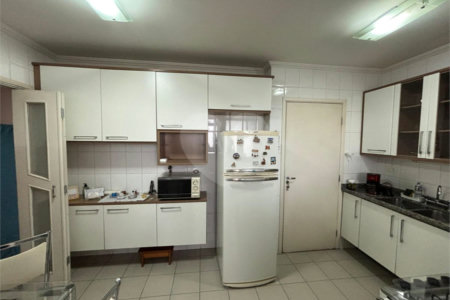 Apartamento à venda com 3 quartos, sendo 1 suíte, em Planalto Paulista, São Paulo, SP