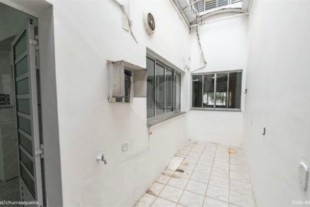 Casa à venda com 3 quartos, sendo 1 suíte,  em Vila Mariana, São Paulo, SP
