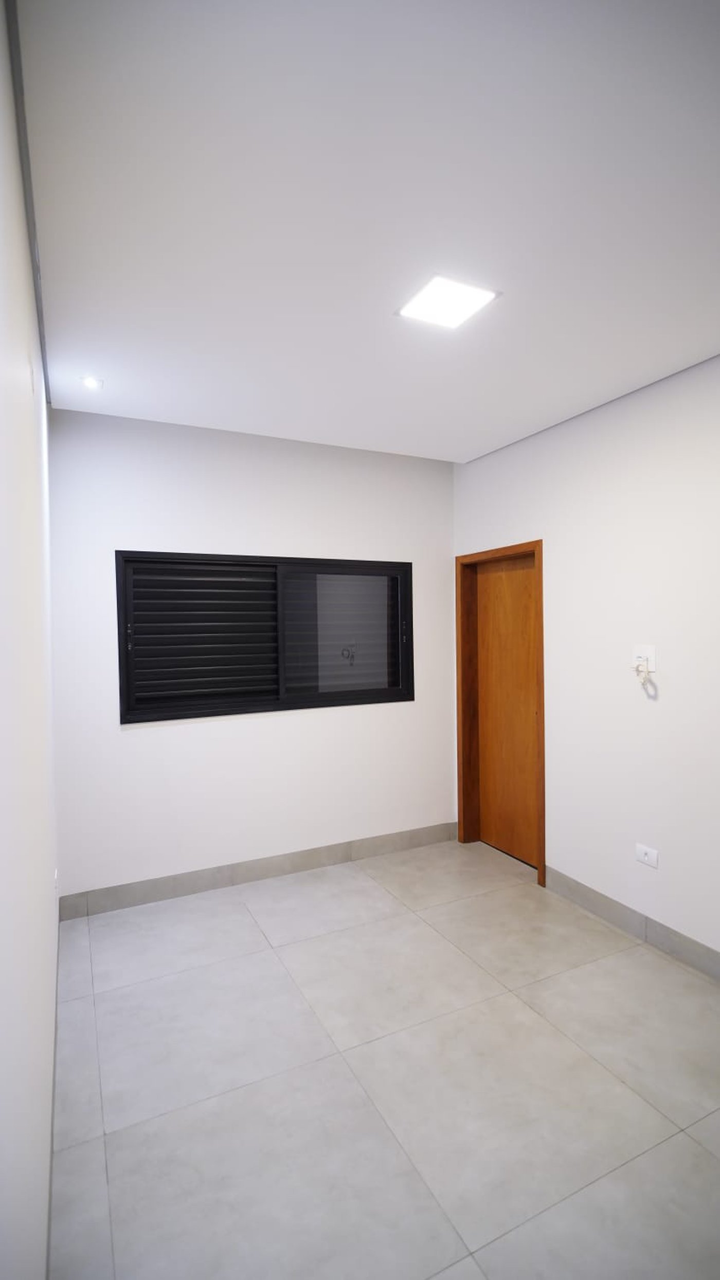 Casa à venda com 3 suítes no condomínio Portinari II, Álvares Machado - SP