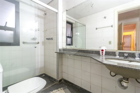 Apartamento à venda com 4 quartos, sendo 1 suíte, em Indianópolis, São Paulo, SP