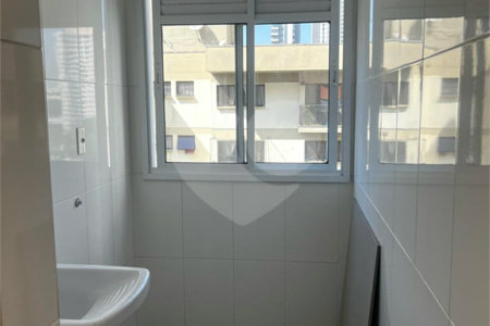 Apartamento para alugar com 2 quartos, sendo 1 suíte, em Campestre, Santo André, SP