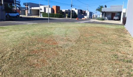 Terreno à venda em Residencial Lago dos Ipês, Itapetininga, SP
